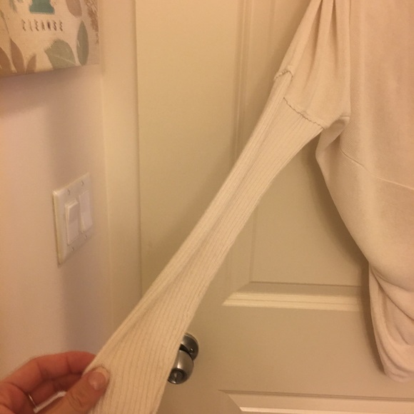 Sweater - Picture 5 of 8